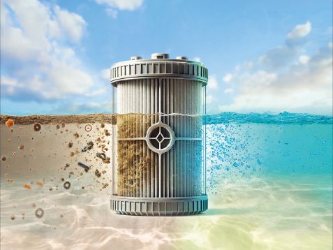 Künstlerische Darstellung eines Wasserfilters, der schmutziges Wasser trinkbar macht. © generated with AI, ChatGPT, edited by Reiner Müller (FRM II / TUM) Wasserfilter